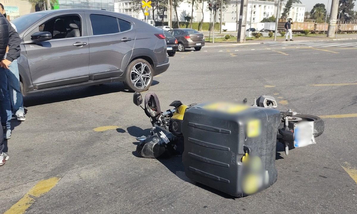 acidente-moto-carro-pinhais-1