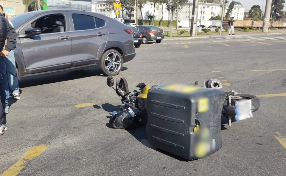 acidente-moto-carro-pinhais-1