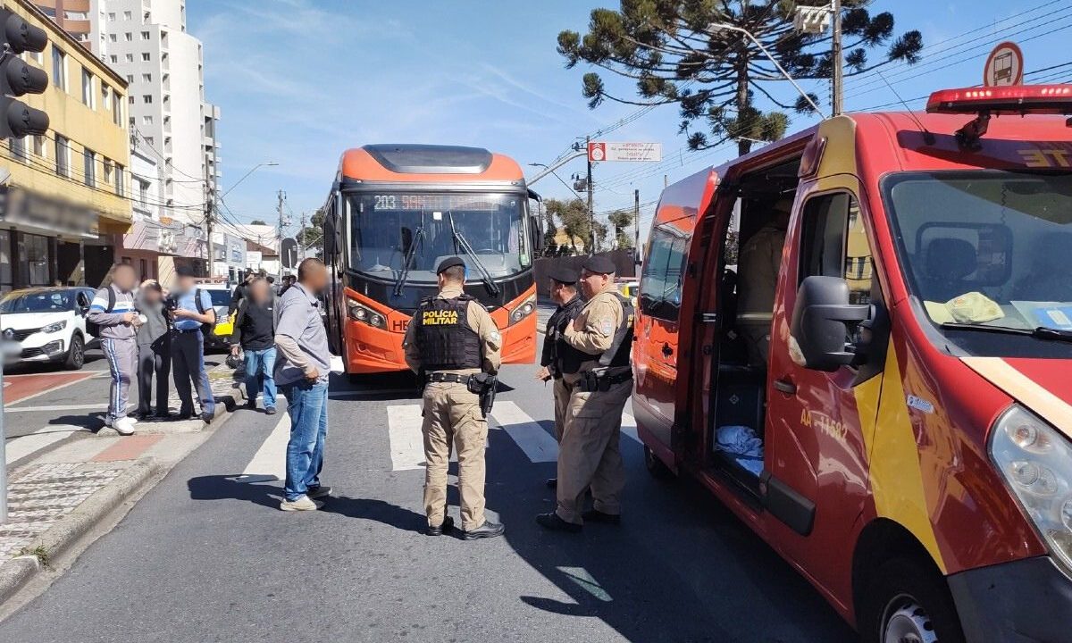 ciclista-atropelado-biarticulado-portao