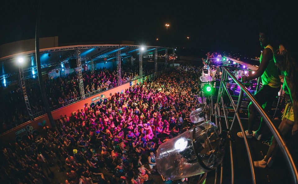 curitiba-folia-2025-banda-eva-xandy-tony-salles-2