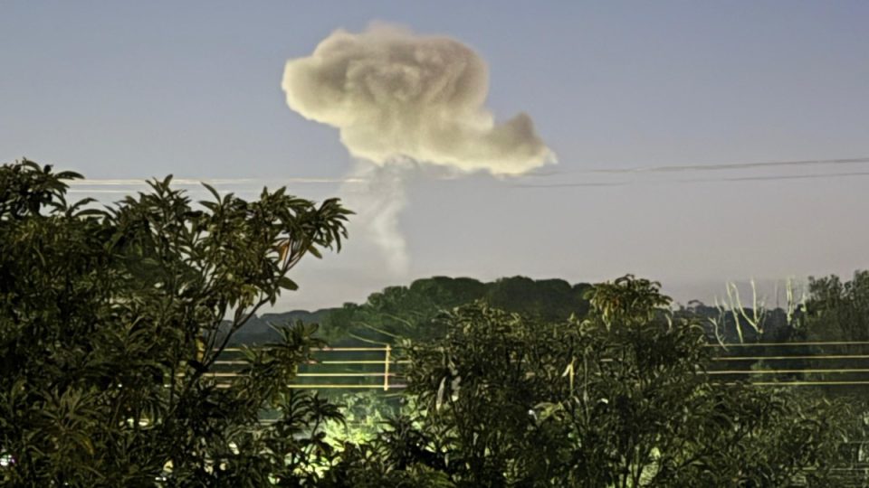 explosão-fabrica-quatro-barras