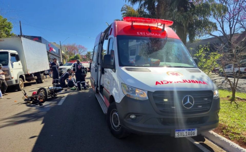 motociclista-bate-caminhão-estacionado-em-maringá-03
