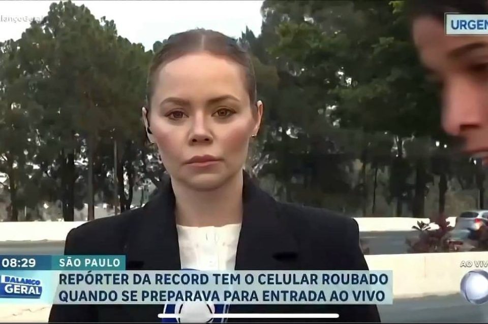 reporter-record-assaltada