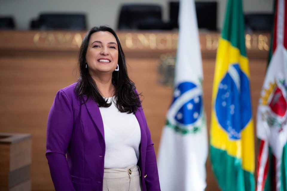 vereadora-professora-angela