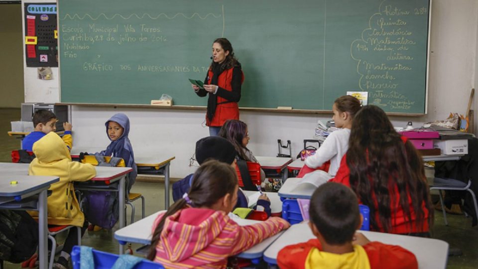 cadastro-alunos-educação