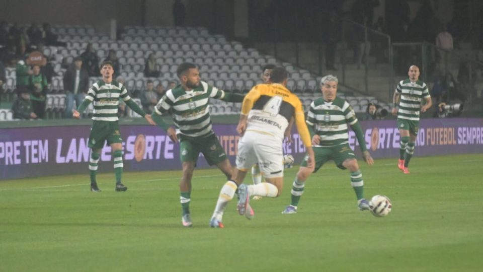 coritiba-x-criciuma-resultado-ficha-tecnica-serie-b-2025