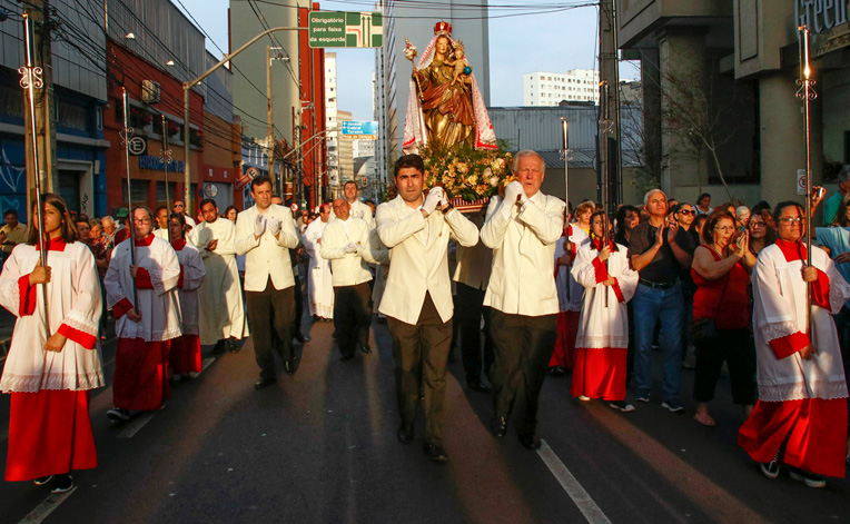 procissao-nossa-senhora-da-luz-dos-pinhais-curitiba