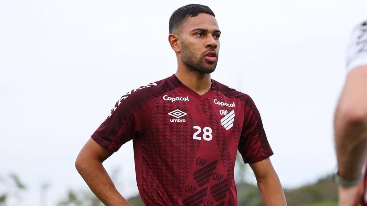 renan-lodi-ct-athletico