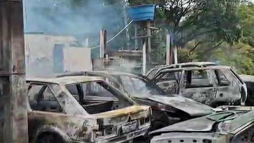 incendio-ferrovelho-destroi-casa-mandirituba (2)