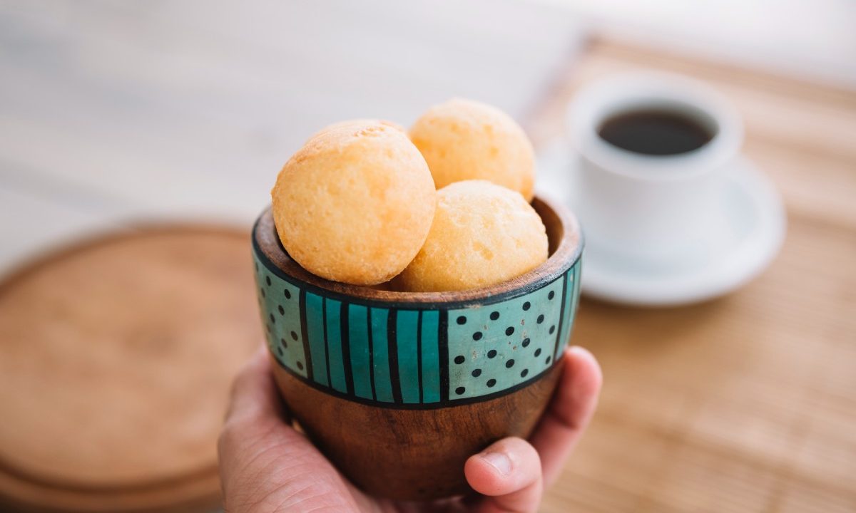 pao-de-queijo-cafe-caros-aeroportos