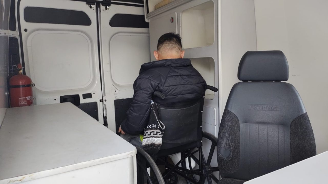 Cadeirante preso no módulo da Guarda Municipal de Curitiba