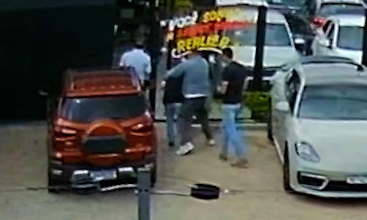 confusao-loja-veiculos-agressao-pai-e-filho-boqueirao-2