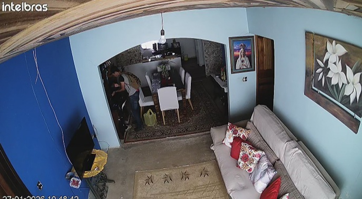 Homem invade residência e furta objetos da família em Campo Largo