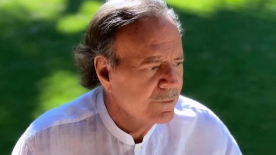 julio-iglesias-rebate-acusacoes