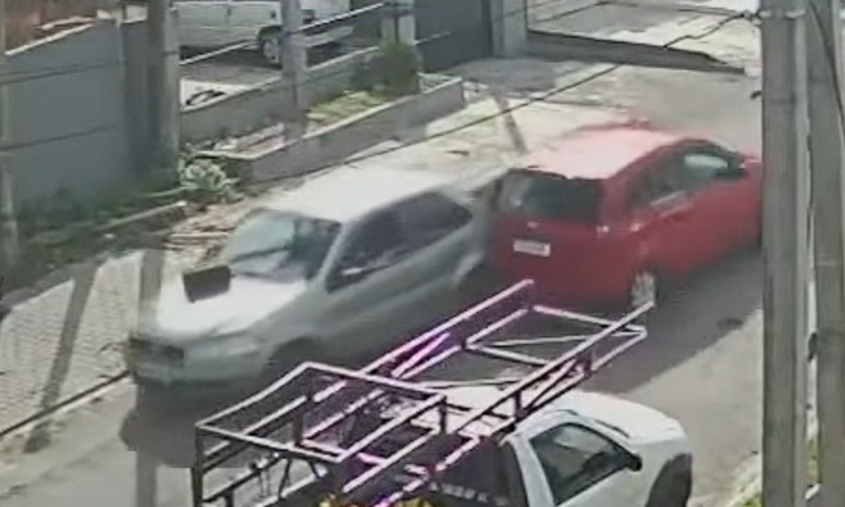 vendedor-sonhos-carro-atingido-homem-executado