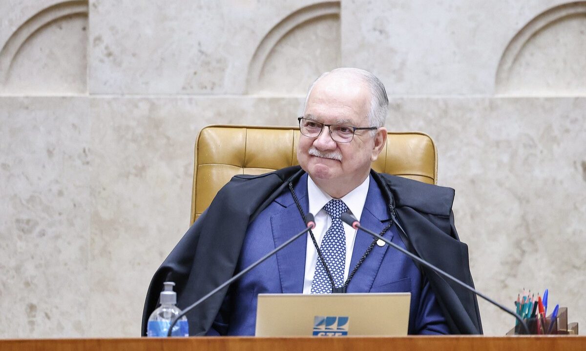 Ministro Edson Fachin do STF em sessão da Corte