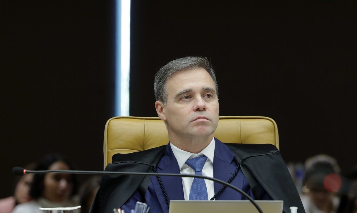 Ministro André Mendonça em Sessão Plenária