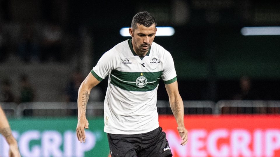 Bruno Melo em jogo do Coritiba contra o Red Bull Bragantino