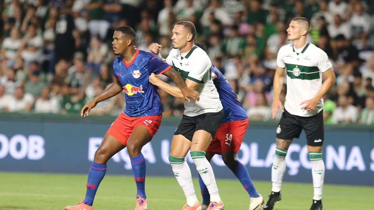 Maicon e Tiago Cóser em Coritiba x Red Bull Bragantino