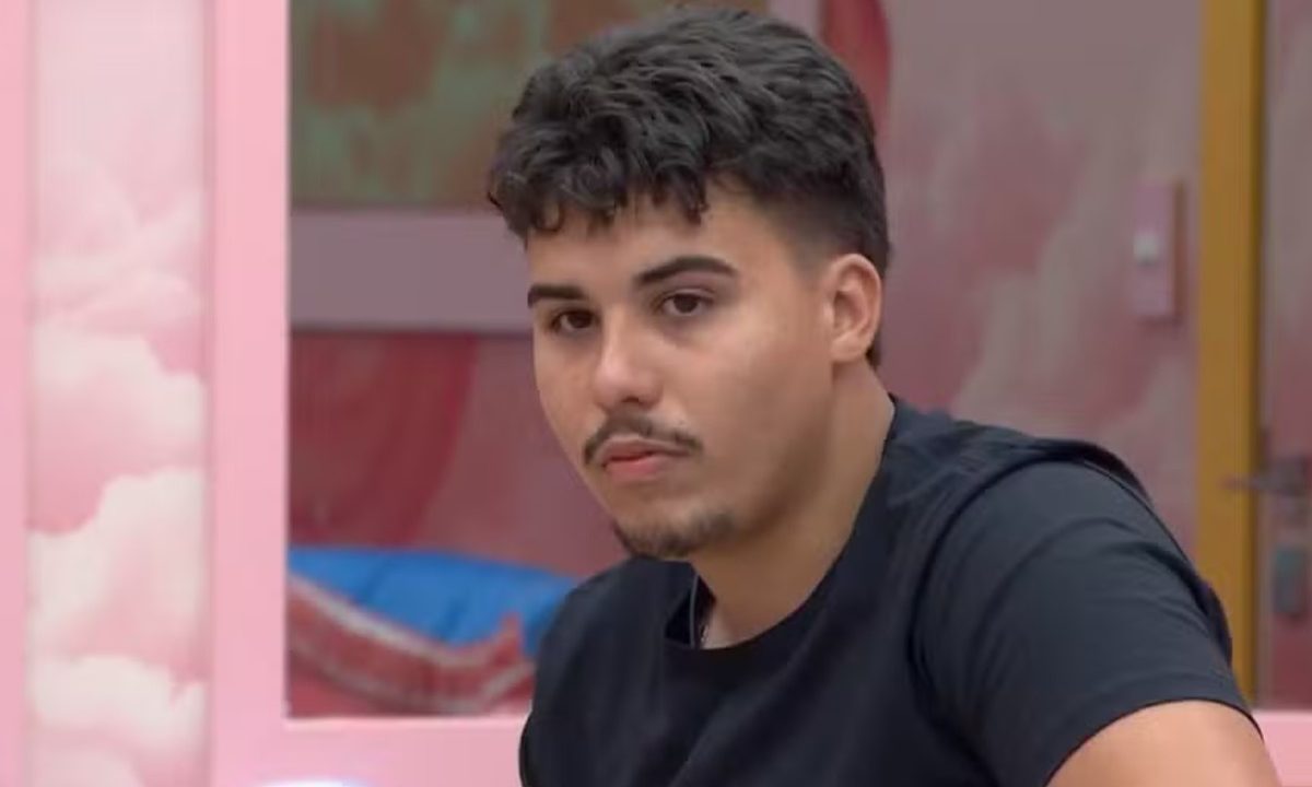 O ex-participante do BBB 26 Pedro Espíndola no programa.
