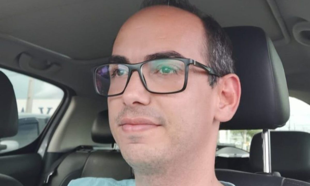 Foto de Ronieverson Pedrozo Lopes, morto a marteladas durante um encontro íntimo dentro de uma casa no bairro Cajuru