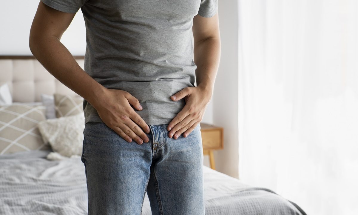 Hérnias na virilha afetam 20% dos homens adultos no Brasil e exigem cirurgia para tratamento