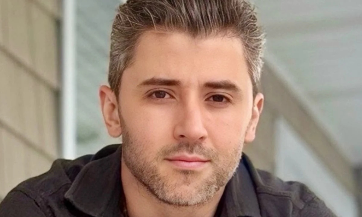 Influenciador brasileiro Junior Pena em imagem publicada nas redes sociais.