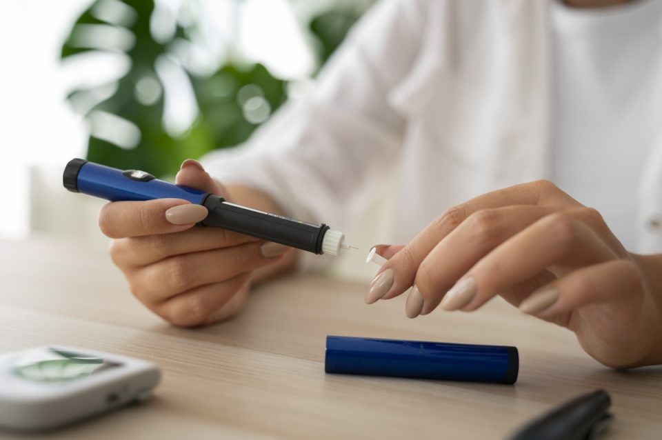 Anvisa determina apreensão de lotes falsificados de Mounjaro e Botox; alterações no rótulo acendem alerta