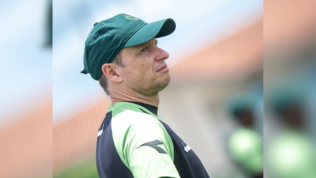 seabra-admite-falhas-apos-empate-do-coritiba-e-a-dor-do-processo