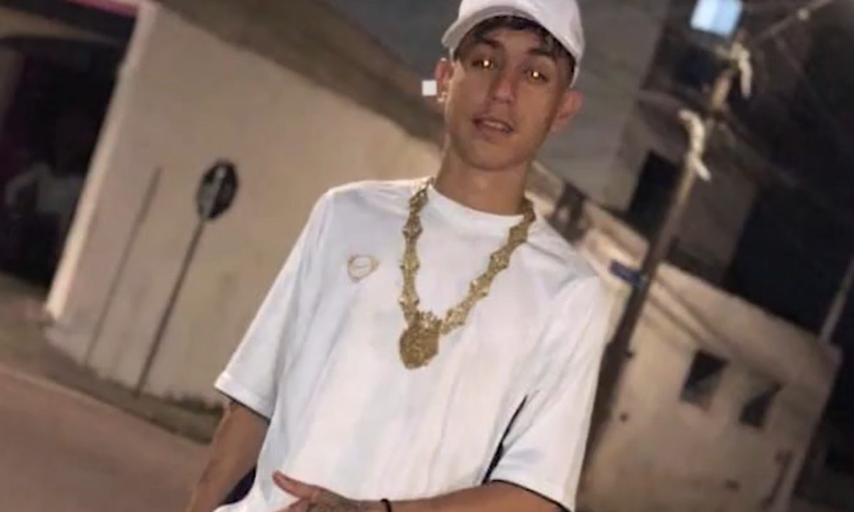 Adolescente venezuelano Sebastian, de 17 anos, em foto de rede social