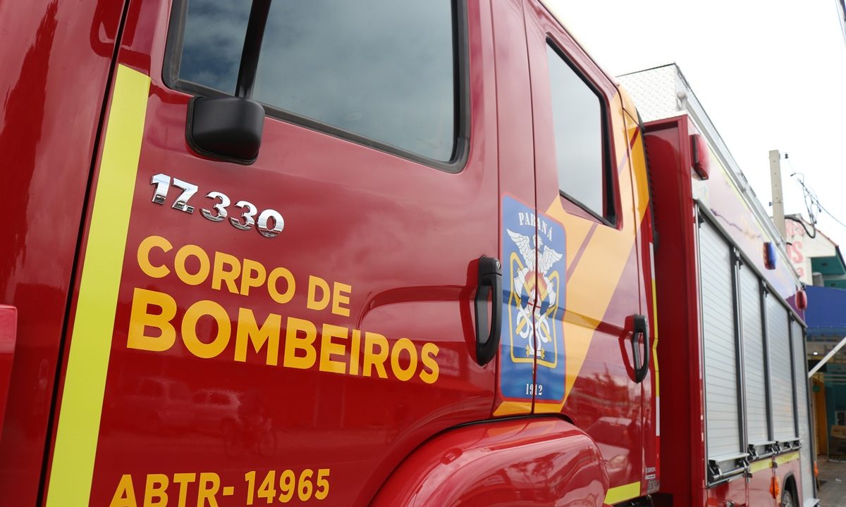 viatura do corpo de bombeiros atende homem vítima de agressão