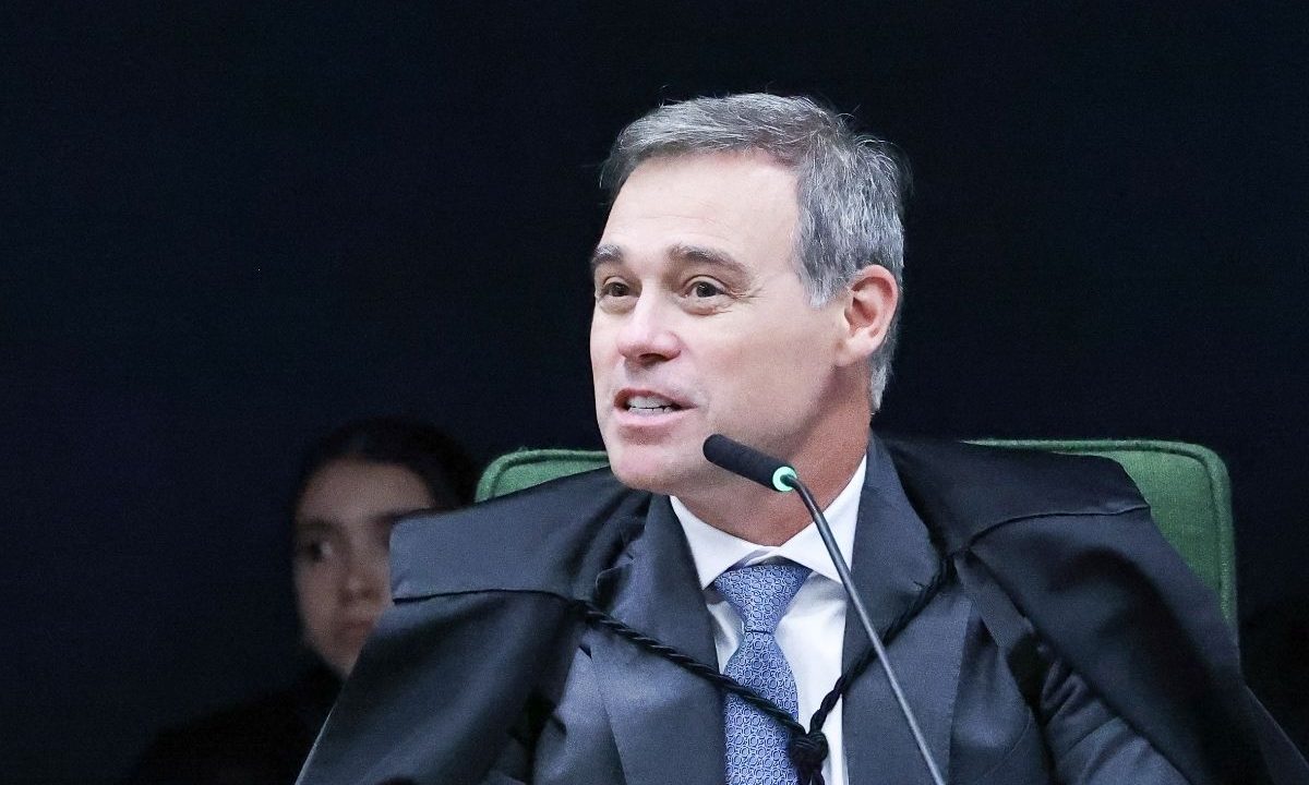 André Mendonça autoriza abertura de inquérito para investigar vazamentos dos dados de Vorcaro