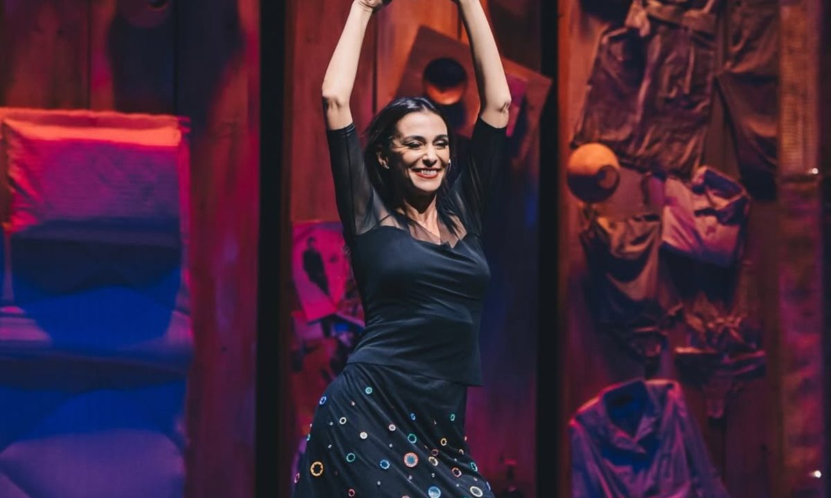 Curitiba recebe nesta sexta-feira o espetáculo "Minha Vida em Marte", protagonizado pela atriz Mônica Martelli. A peça já foi vista por cerca de 500 mil espectadores