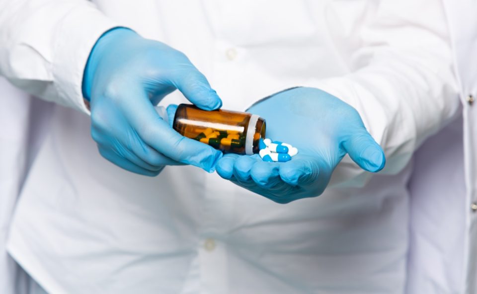 A Anvisa aprovou o medicamento Xcopri ® (cenobamato), da empresa Momenta Farmacêutica Ltda para o tratamento da epilepsia em pacientes com quadros persistentes