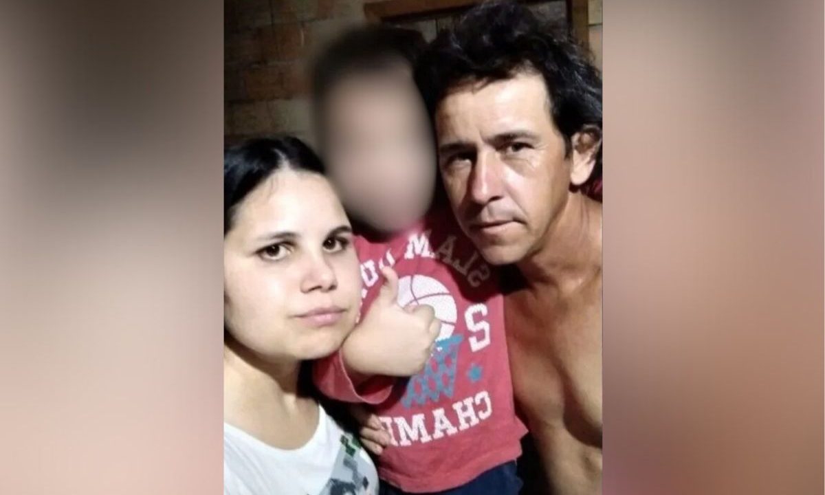 foto da mulher, do homem e da criança envolvidos no caso. a criança encontrou a mãe morta