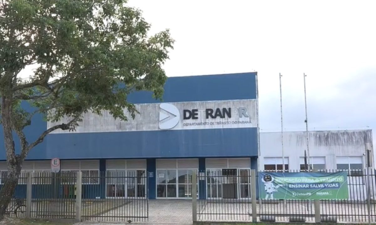 Detran de Paranaguá, onde ex-diretora foi exonerada.