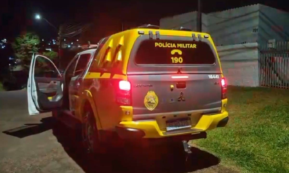 Foto mostra viatura da PM