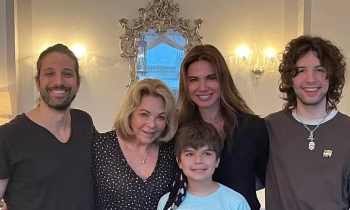 Foto da família de Luciana Gimenez