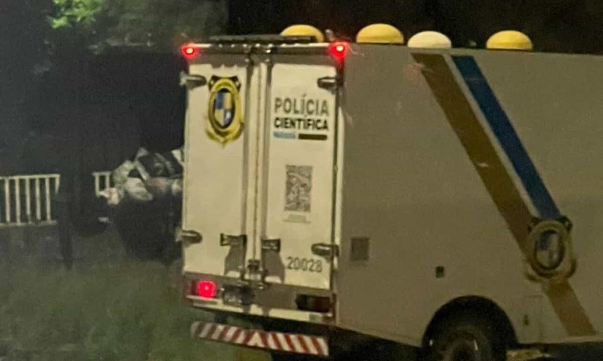 foto do local onde o homem foi morto a tiros em frente de casa, em Fazenda Rio Grande