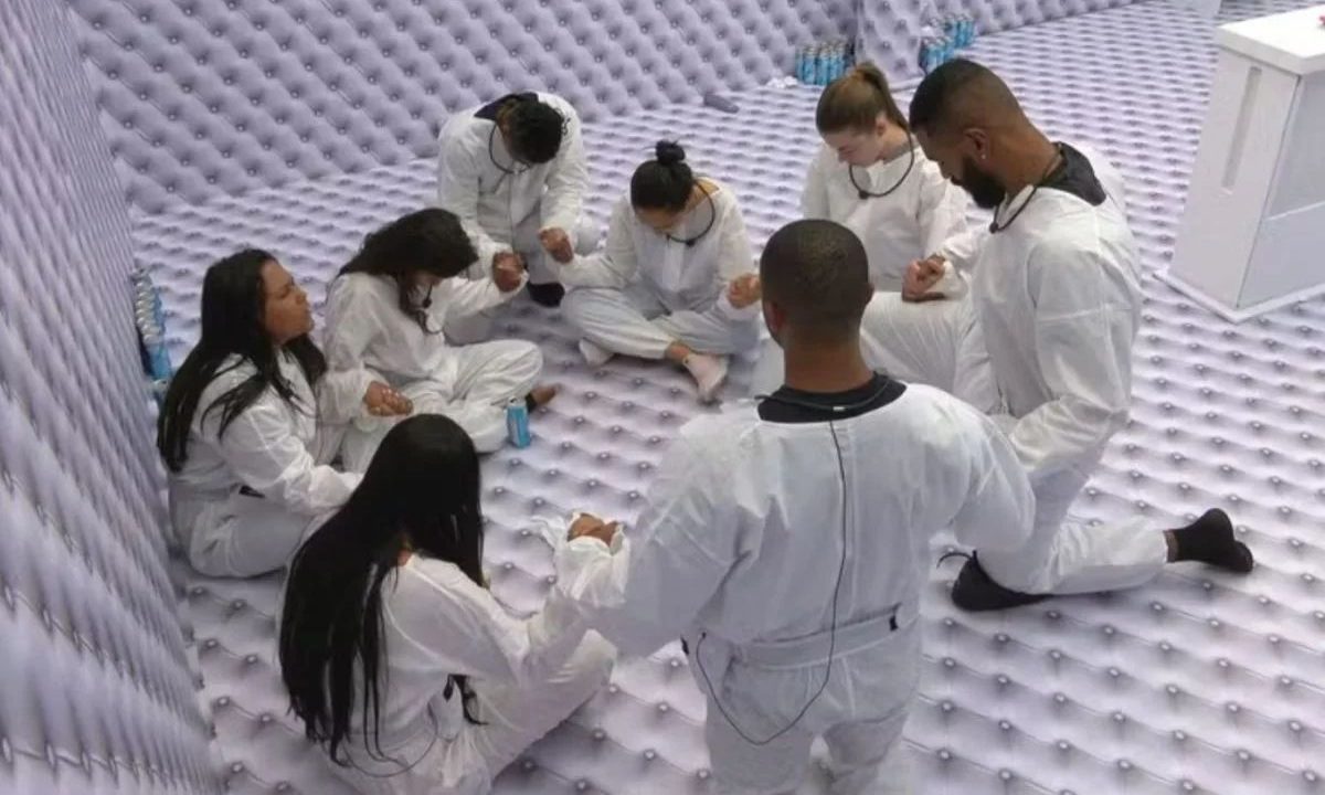 Momento do Quarto Branco no BBB 26, um dos episódios que o MPF investiga semelhantes as da ditadura no BBB 26, da Rede Globo.