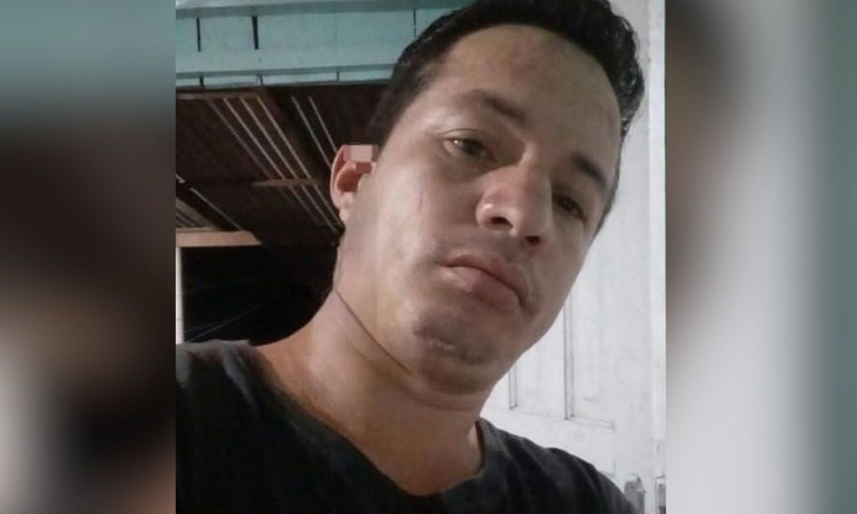 foto do pedreiro que foi encontrado morto em sarandi, dentro de casa.