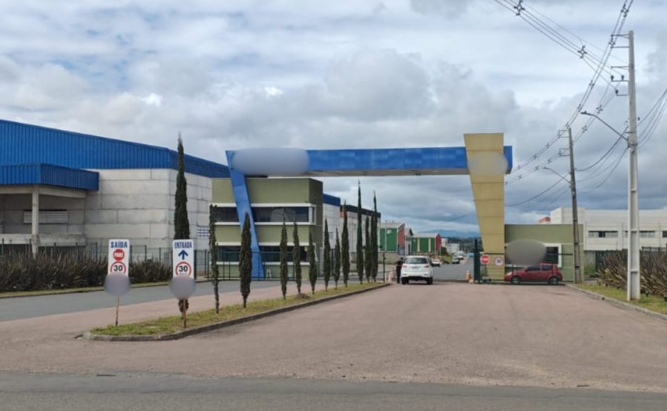 Condomínio onde aconteceu queda de andaime em Fazenda Rio Grande.