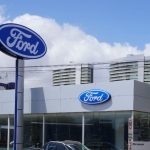 Fachada de uma concessionária da Ford Brasil, que fez um recall por causa de um defeito no motor em alguns modelos de carros.