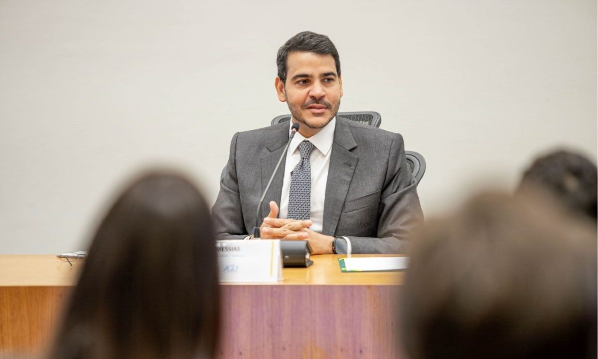 Jorge Messias, advogado-geral da União, durante evento do órgão
