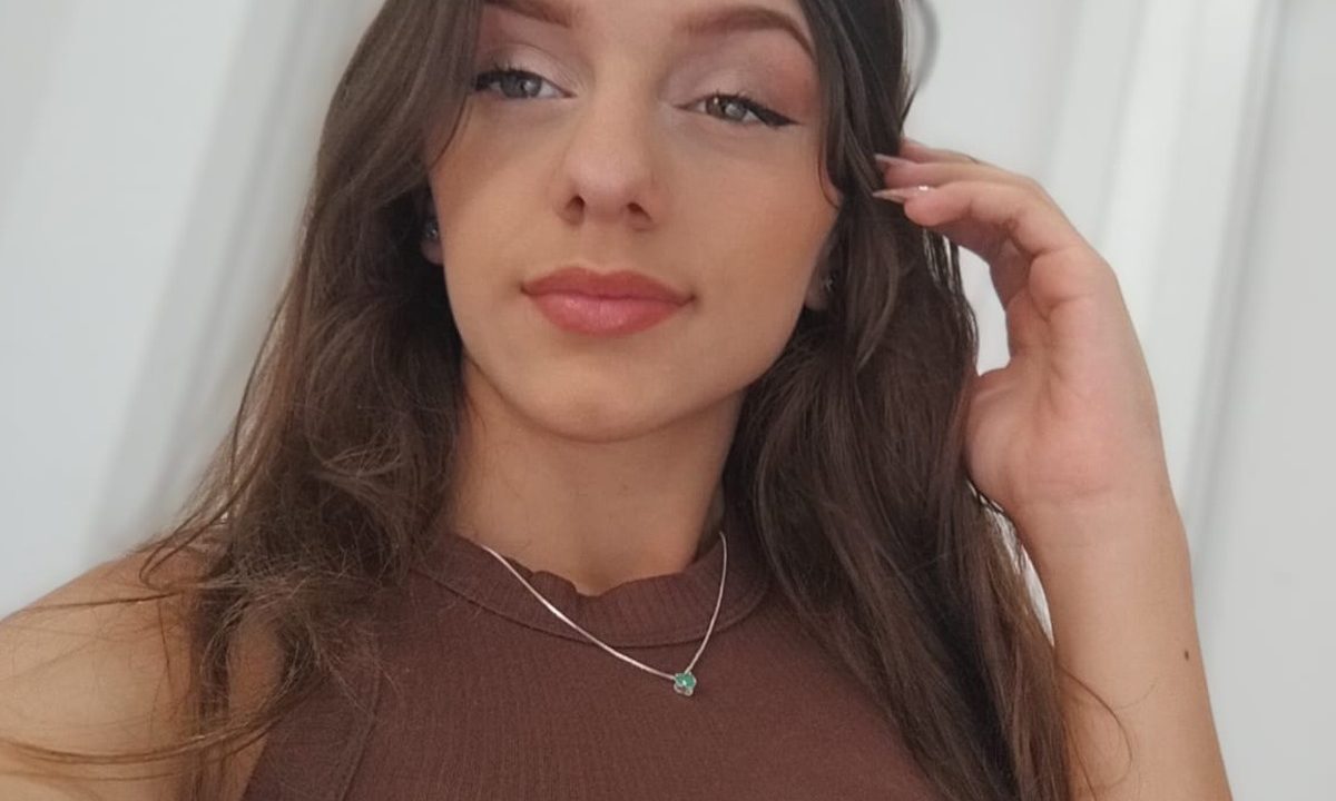 Foto de Beatriz Regina Otaviane, adolescente desaparecida em Curitiba.