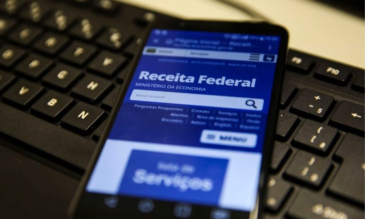 Receita Federal prevê cashback no Imposto de Renda 2026 com restituição automática via Pix para contribuintes elegíveis