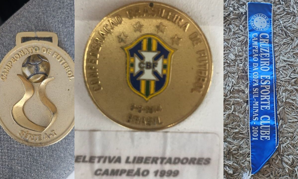 Medalhas de títulos do futebol brasileiro e faixa do Cruzeiro usadas em rifa beneficente de ex-jogador do Athletico para ajudar família