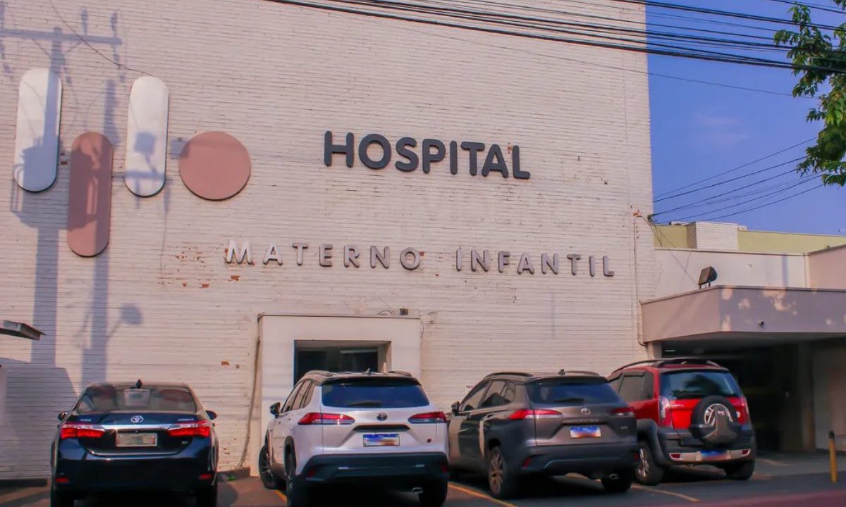 Foto do hospital onde falso médico aplicou golpe em mãe com bebê internada.