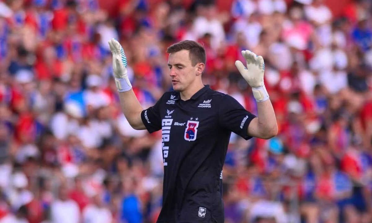 Foto do goleiro Juliano, do Paraná Clube, que será titular contra o Toledo
