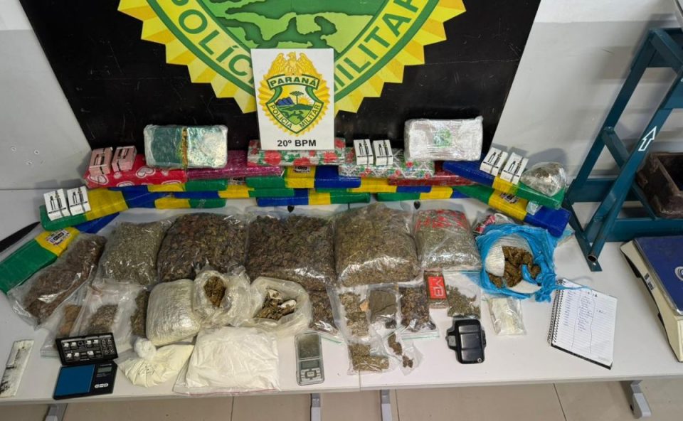 foto das drogas encontradas na casa do homem preso por tráfico, em Curitiba